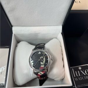 Men’s Gucci watch